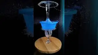 #SpritzerInZeitlupe#Flug #Visuelle Kunst #SurfExplosion #flight #Visual art #SurfExplosion #Revoada