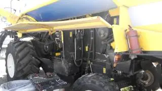 Зерноуборочный комбайн   New Holland CSX7080