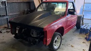 Fabbing up a transmission crossmember for our 6.2/4l80 swapped S10 
