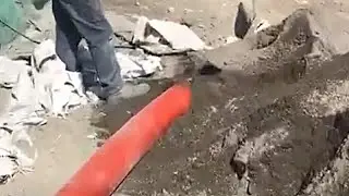 Single Flexible Screw Conveyor Conveys Sand