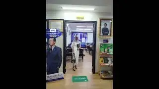 Tr Dee သင်တန်းသွားနေသည်