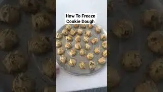 How to freeze cookie dough. Easy frugal living tips. Freezer desserts. Treats to freeze. Homemaking