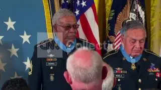 OBAMA MEDAL OF HONOR- 3 RECIPIENTS ON STAGE