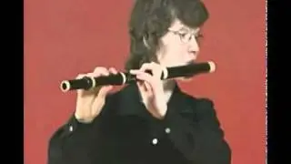 (1536) Flute in C, 4 keys. Clementi & Co, London, 1802-3.