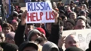 Ukraine: les partisans de Moscou dans la rue à Donetsk