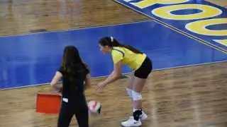 9th Grade Volleyball: Eastwood (yellow) vs Del Valle (navy blue) Fall 2019