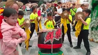 Khuan Loke Kids Drumming Performance (1 Malaysia)