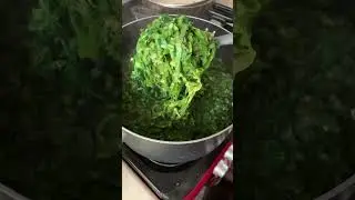 How I preserve my Kontomire for long term. #easyrecipe #tips #cookingtips #cookinghacks #leaves