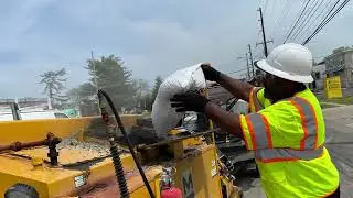Fibrecrete G comes in meltable packaging. Throw, melt and go!