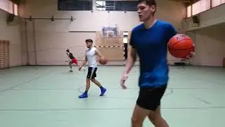 SMITTY and SEAL SPIN as counters   #basketball #sports #sealspin #smitty #basketballskills