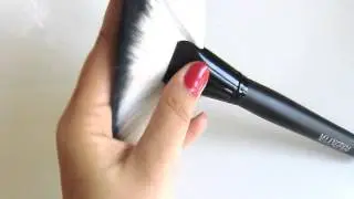 Soft Makeup Large Fan Brush Blush Powder Foundation Make Up Tool