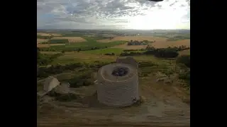 Flug um die Burg Desenberg bei Warburg - 360&deg;-Video