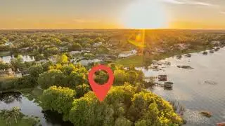 Lakefront Lot in Windermere!