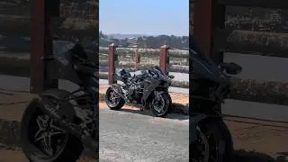 Kawasaki Ninja H2 Exhaust Flame 🔥😱#shorts#motovloga#superbike #kawasaki #ninza #viral#shorts