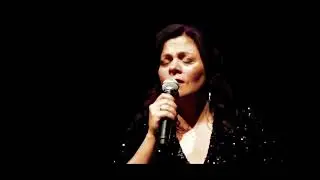 Sandra Correia - Mulher Solidão