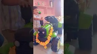 #cutebaby #twins #viralshort #kidsrideon #kidstractor #tractor #kidsbatteryoperatedtractor #11cart