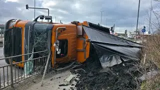 Andrew Books Recovery Wrecker called out to rescue Robinson Contract Services limited Truck