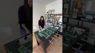 Schon mal im Spiel probiert? 😈 #foosball #trickshots #tricks #tablesoccer #tischfu&szlig;ball #kicker