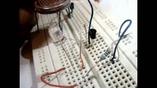 How To Make A Dark Sensor Using Two Transistors