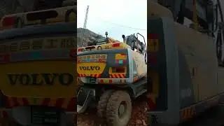 Wow!! Hill  Cutting ✂ || Good Team Work #short #youtubeshorts #youtube #DesiMaa