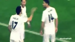 Sergio Ramos breaks up fight between Alvaro Arbeloa and Xabi Alonso, 2014!