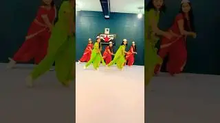 ओ शेठ तुम्ही नादच केलाय थेट #dance #shorts #viralvideo #shortvideo O Sheth Tumhi Nadach Kelay
