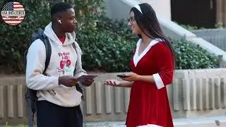 GIVING STRANGERS AWKWARD CHRISTMAS PRESENT 🎁🎁🎁@usaunfiltered2026  