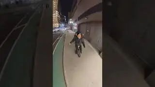 #Riding #unicycle @Times Square #newyork www.flowjuggle.com #flowjuggle @flowjuggle Get your flow on