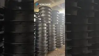 Round and Square Ductile Cast Iron Manhole Covers for Drainage and Water Supply