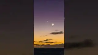 Crescent Moon, Venus and Mars..