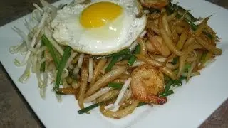 1. Stir Fry Short Noodle Recipe (Lod Cha)