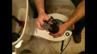 How to fix a toilet fill valve! Plumbing Replacement easy!