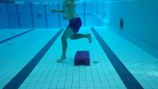 Aquatic exercise with step #aquatic #aquatictherapy #waterexercise