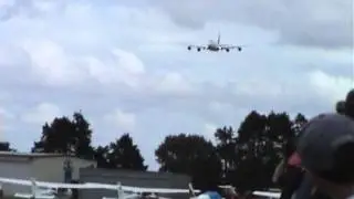 Boeing 747-400 High Speed Low Pass