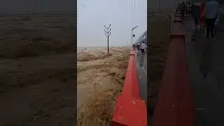 Dangerous Sittution of Koshi river #koshibarrage #koshibarragenepal #nepal #viral #tranding