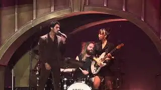Jonas Brothers - conspiracy theory/Just In Love/Bacon/Toothbrush/Delicious/Unsweet/Levels live