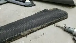 Removing VW Bug running board mats to fast and easy way