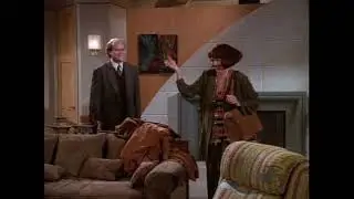 Frasier - Agent Comes Over