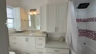8943 Hawthorne Ave, Surfside, FL