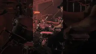 absolutely INSANE blast beats