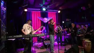 One Hit Wonders - You Get What You Give