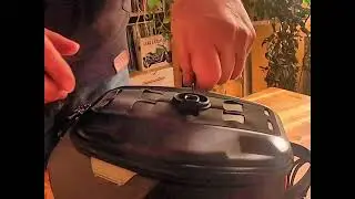 SW-Motech: Smartphone-Hülle am Tankrucksack montieren – so geht’s! 🏍️📲