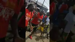 niibiklala alongside bukom banku na you Dawg me