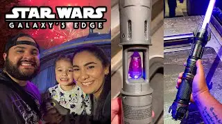 ⚡️ BUILDING LIGHTSABERS AT DISNEYLAND FOR THE FIRST TIME! | Savi’s Workshop 2024 | Dok Ondar's Shop