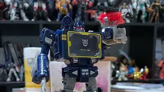 Transformers Earthrise Netflix Exclusive Soundwave Review