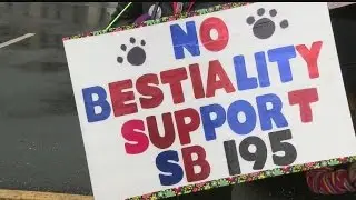 Group gathers in Warren to support anti-bestiality legislation