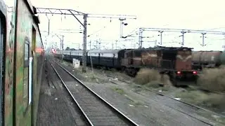 WDG-3A Push-Pull Passenger runs parallel with WCAM-3 Duronto!! An incident never to be seen again!!