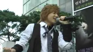 071013 Fancam Kevin 's solo Because of you