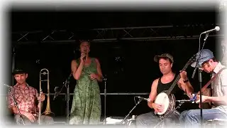 TUBA SKINNY - Muddy Waters