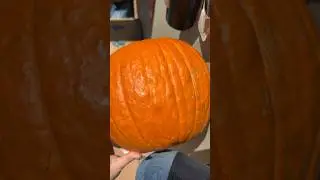 PUMPKIN CARVING FUN!🎃 #halloween2023 #pumpkincarving #halloweentraditions #spooktober #halloweenfun